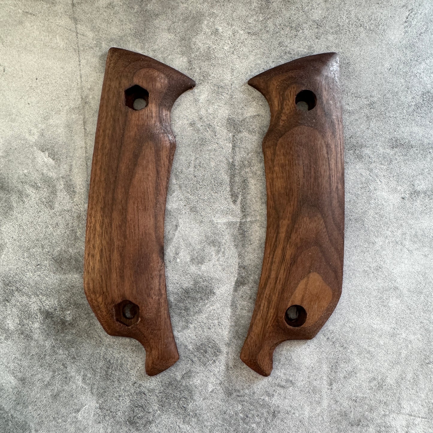 Walnut handles / scales for Ka-Bar Jarosz Turok