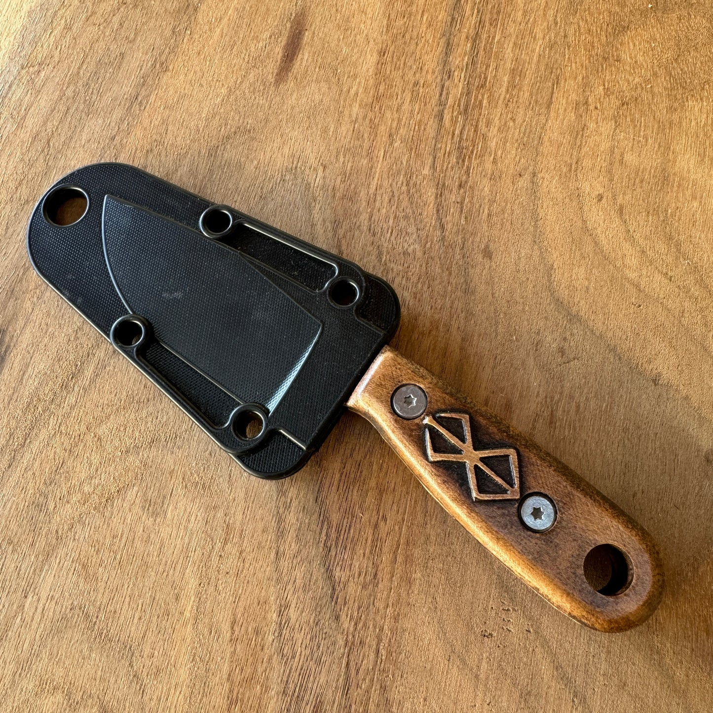 Norserune handles/scales for ESEE Izula