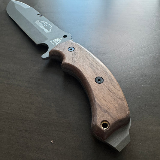 Walnut handles / scales for TOPS Tahoma